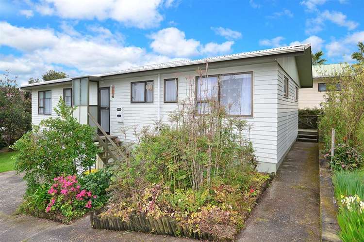 113 Brian Crescent Stanmore Bay_16