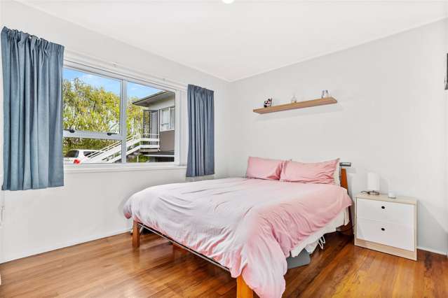 2/34 Mayfield Road Glenfield_1