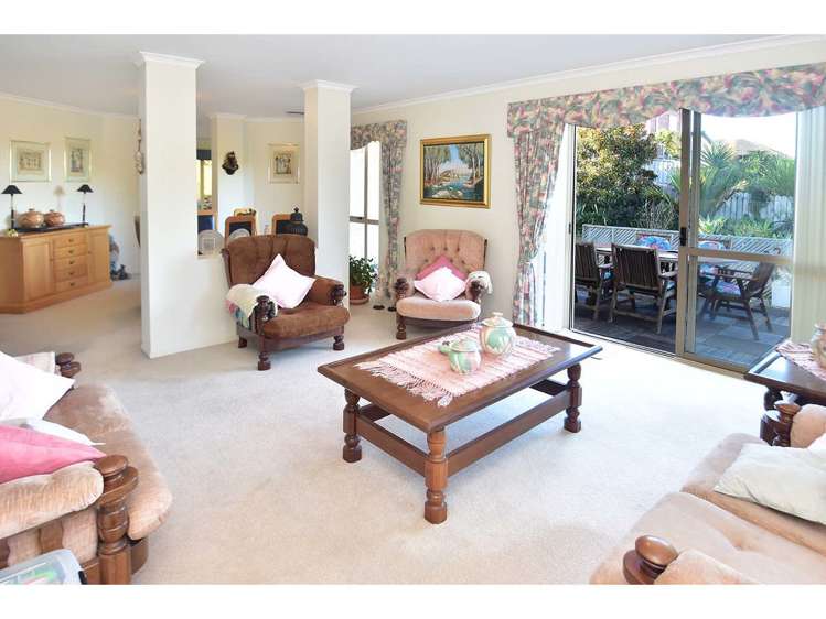 123 Grovenor Drive Orewa_7