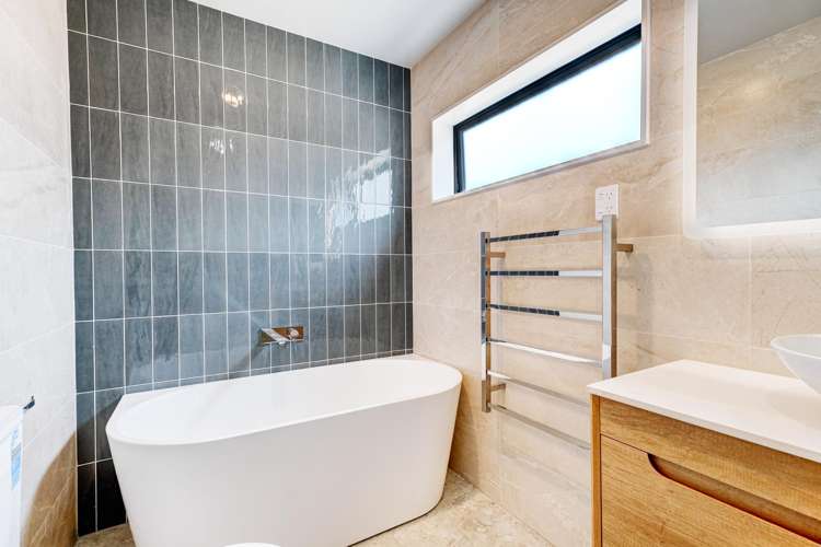 2A Tiri View Place Browns Bay_14