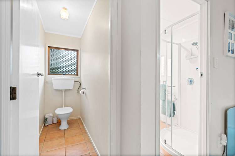 6 Fairway Drive Te Kamo_13