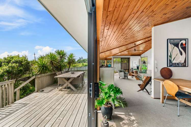 52 Waitea Road Muriwai_11
