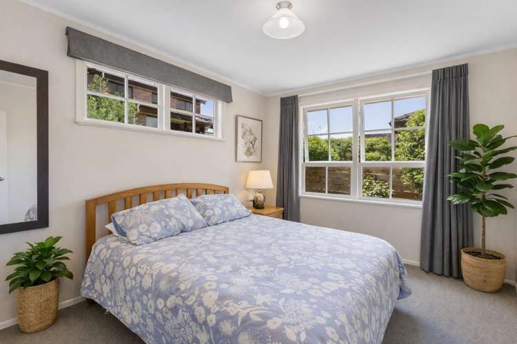 42 Tui Road Raumati Beach_11