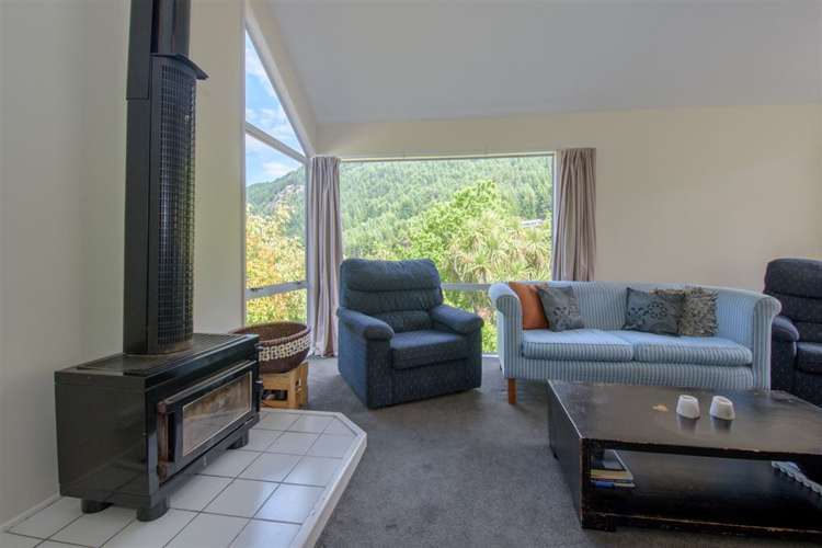 8 Mackinnon Terrace Fernhill/Sunshine Bay_5