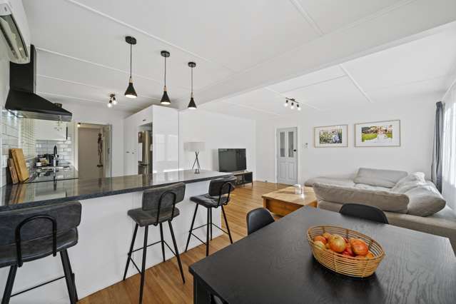 61 Petrie Street Wainuiomata_2