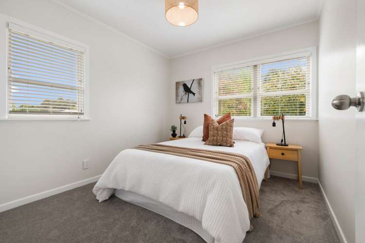 46 Lawrence Crescent Hill Park_6