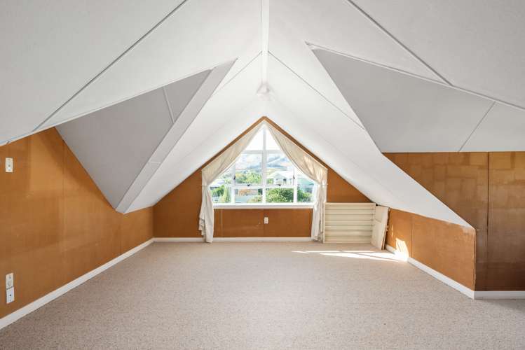 9 Wadsworth Crescent Redwoodtown_4