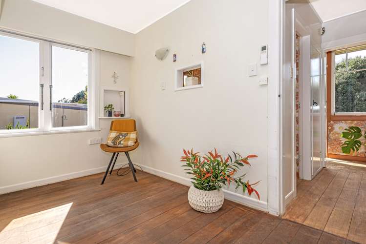 12 Douglas Street Okitu_13