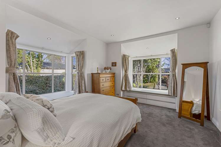 18 St James Avenue_3