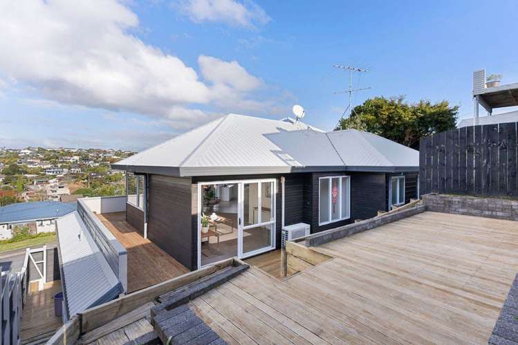 2/9 Colmar Road Mellons Bay_16