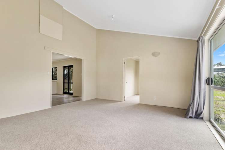 1 Cordyline Road Port Waikato_10