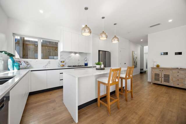 8b Willow Way Sunnyhills_3