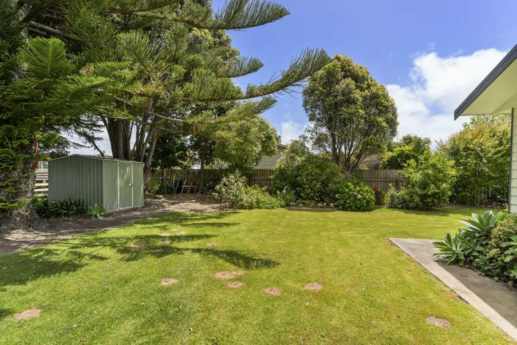 20 Kiharoa Street Otaki Beach_21