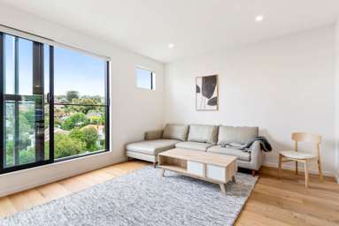 11/32 Karori Crescent_4