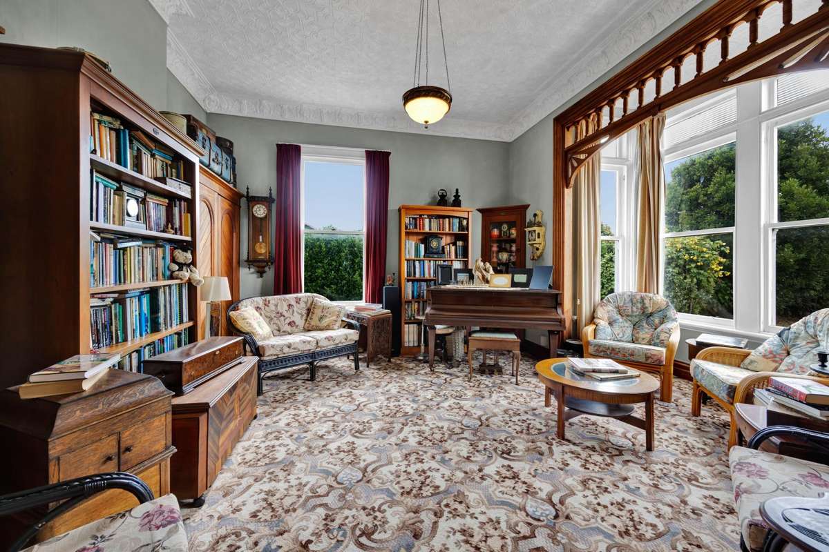 45 Dives Avenue_3