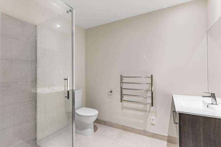 G04/69e Hall Avenue Mangere_9