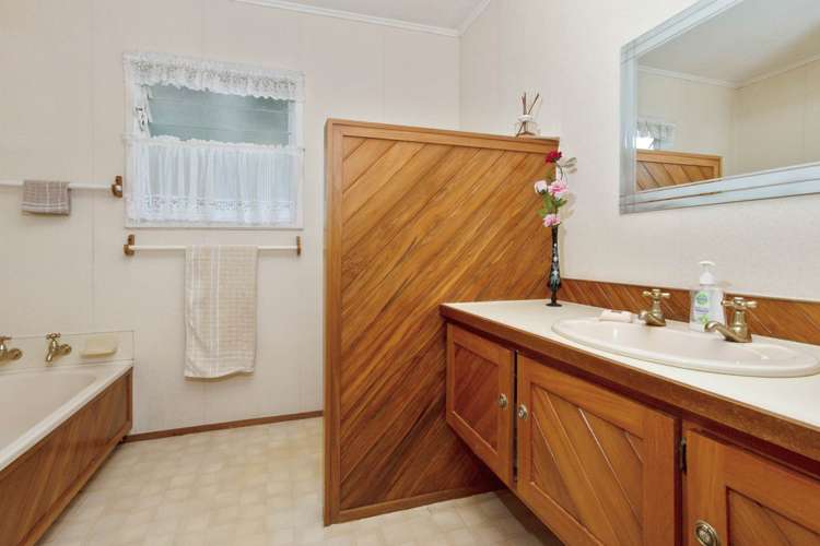 85 Takahe Road Titirangi_15