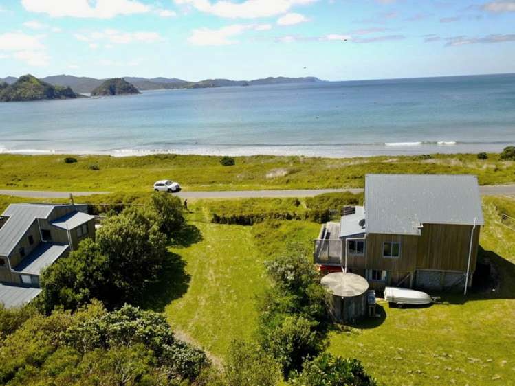 21 Sandhills Road Great Barrier Island_7