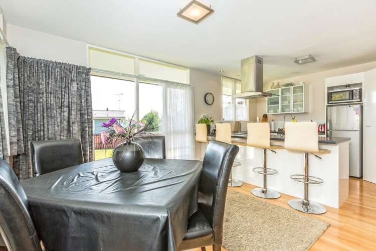 6 Eden Place Pukekohe_6