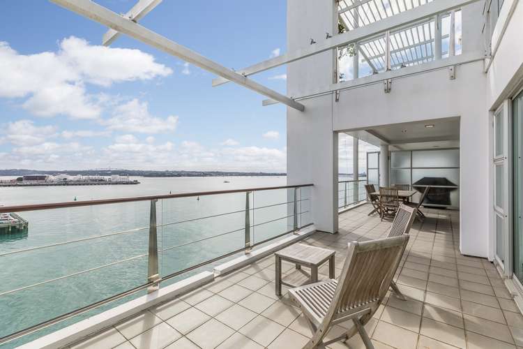 64/145 Quay Street Waitemata Harbour_0