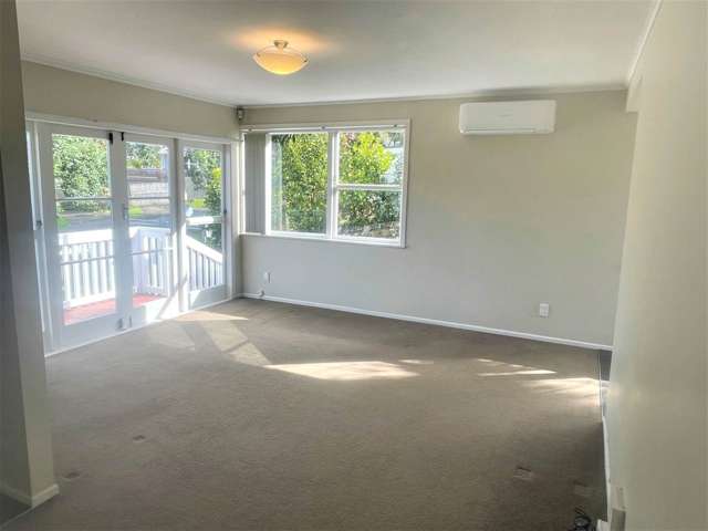 8A Tagor Street Glen Eden_1