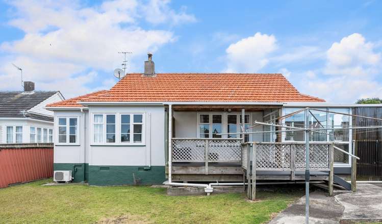 5 Santos Place Onehunga_10