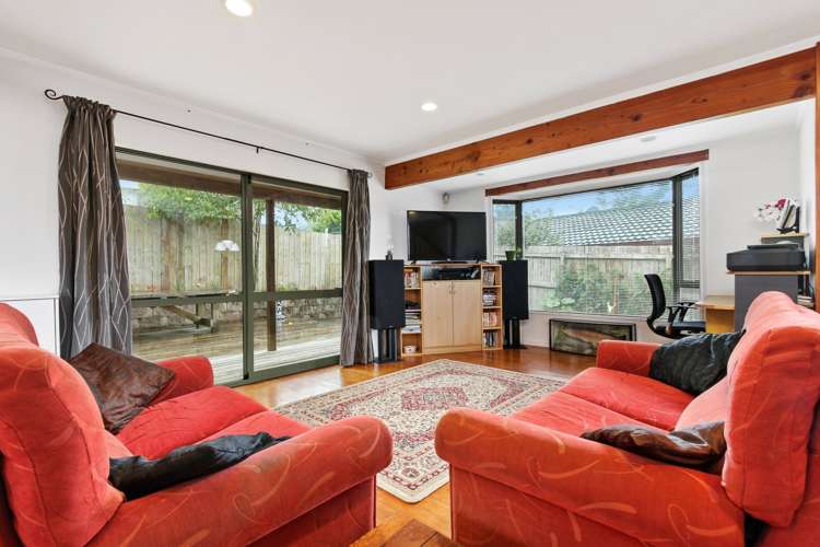 4 Skybird Place Glen Eden_5
