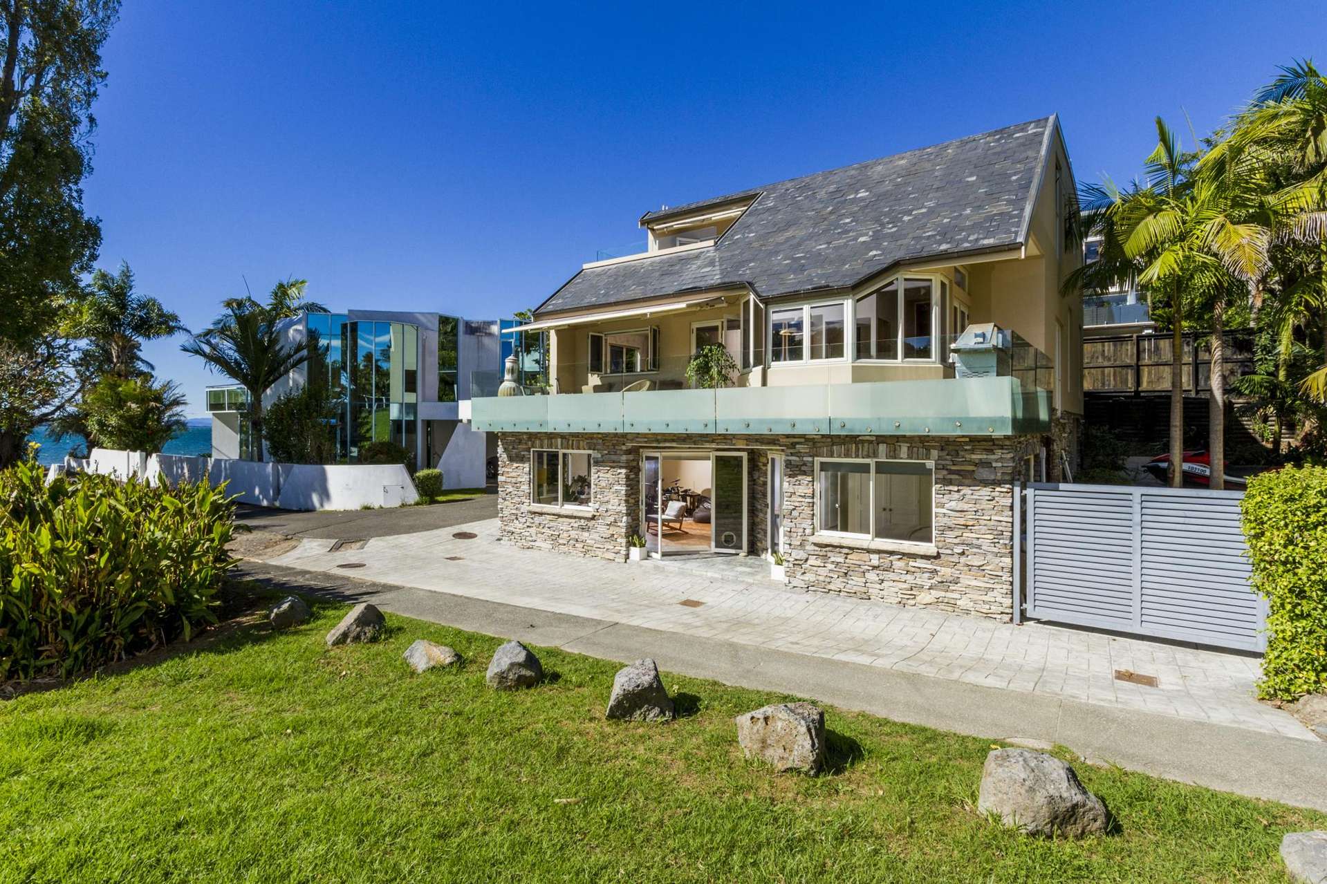 9a The Esplanade Castor Bay_0