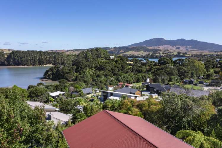 20 East Street Raglan_11