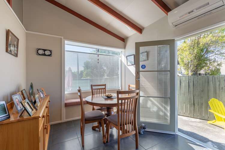 14 Cornwall Place Stoke_3