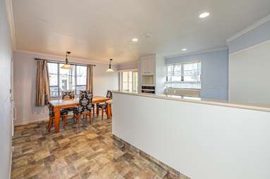 8 Tongariro Street_4