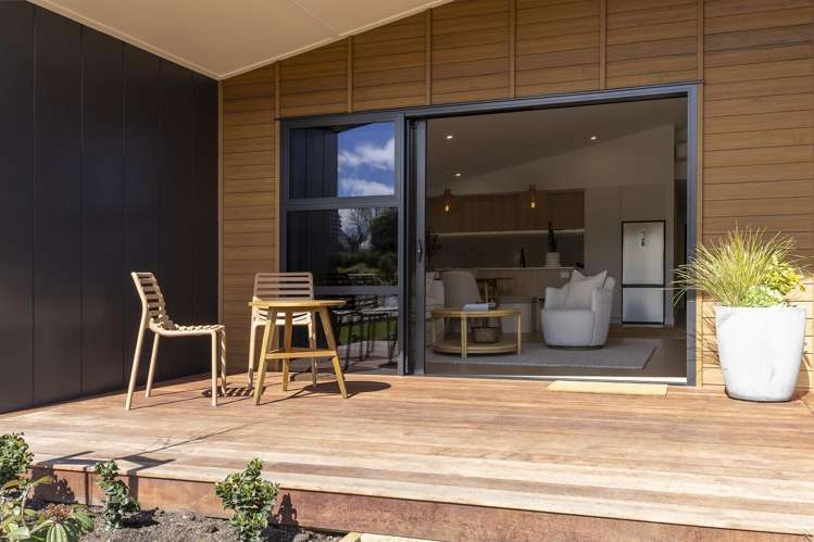 1-4/13 Sorrento Drive_3