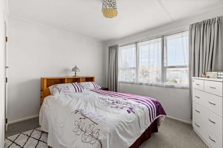 5 Whitby Crescent Flaxmere_15