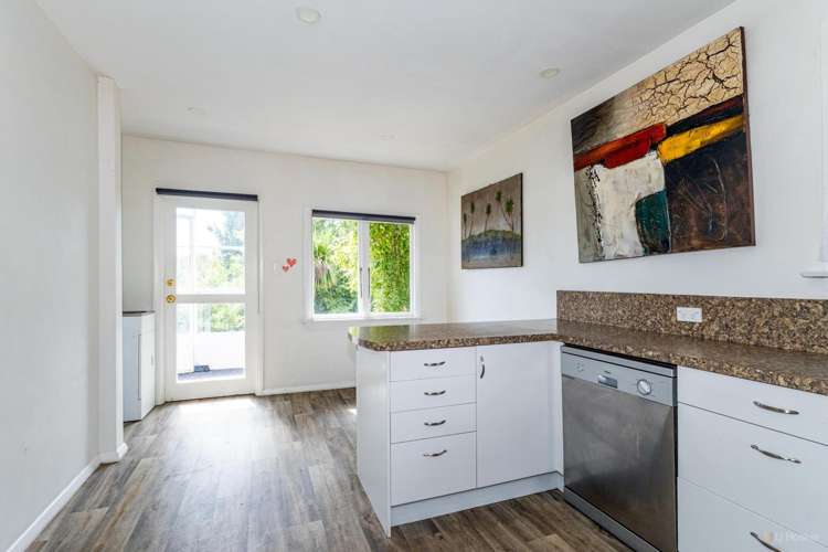 27a Rathmore Street West End_8