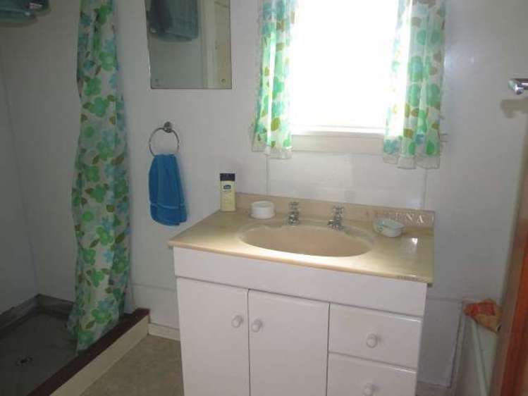 69 Main Street Reefton_11