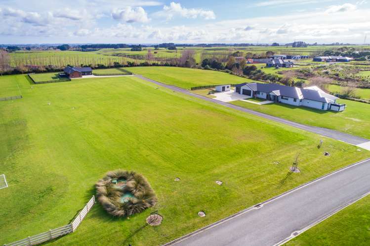 62 Hartwell Drive Kelvin Grove_13