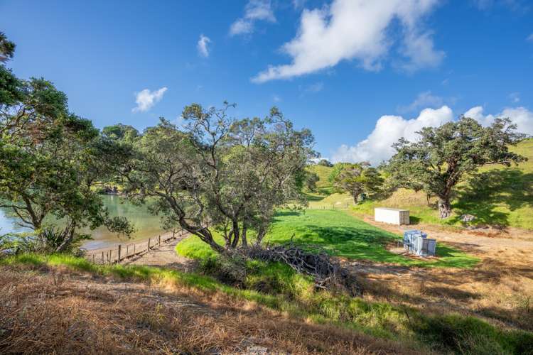 130 Whangaruru Wharf Road Russell Surrounds_22