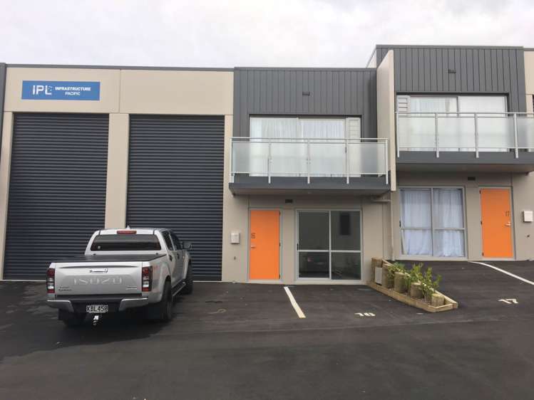 16/45 Karepiro Drive Stanmore Bay_3