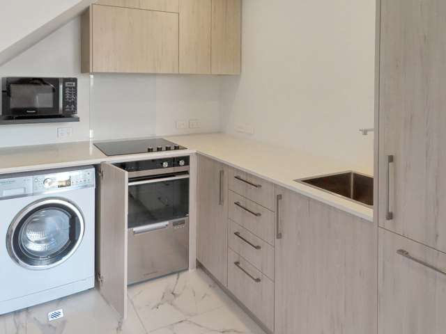 14 Bauchop Road 1371_4