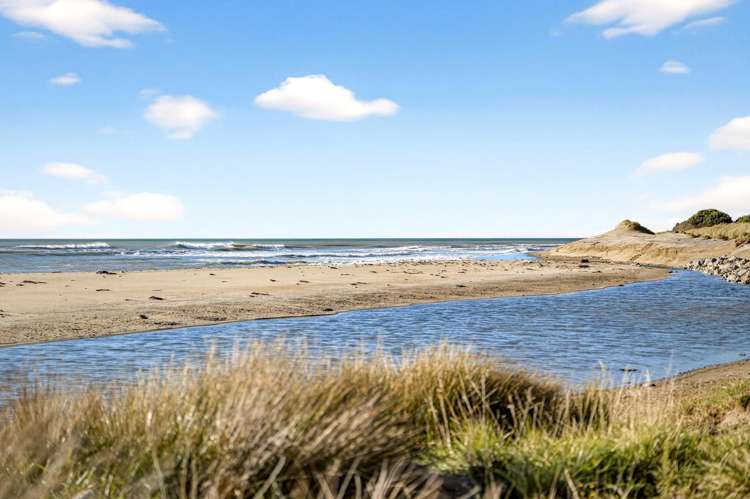 353 Mataikona Road Mataikona_9