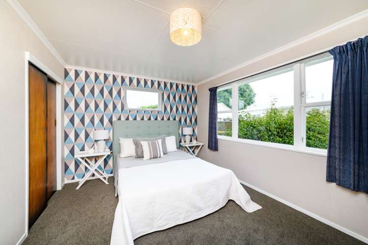 30 Mokau Place Terrace End_11