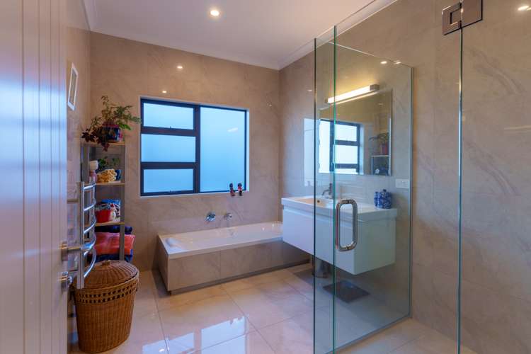 34 Matheson Crescent Albert Town_12