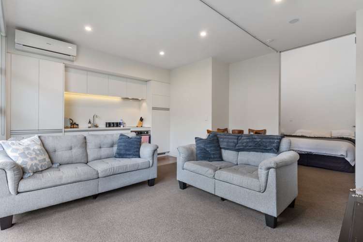 363 Murphys Road Flat Bush_1