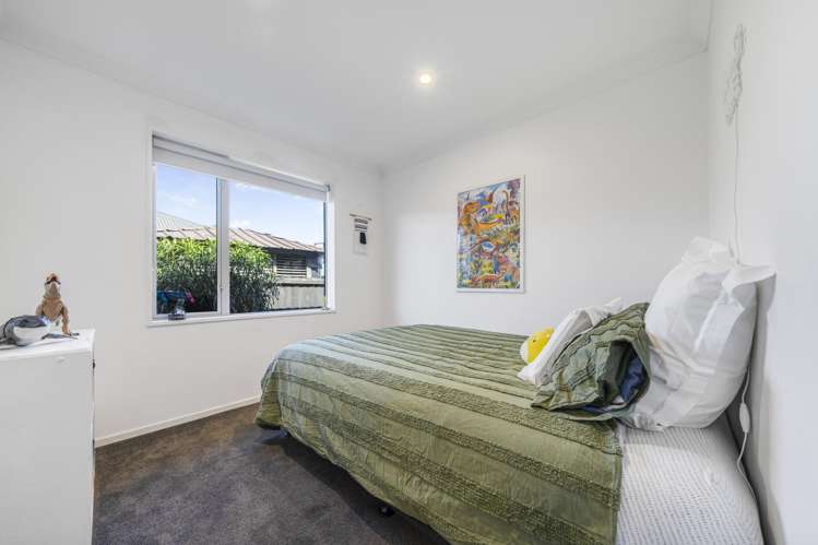 64 Willryan Avenue New Brighton_12