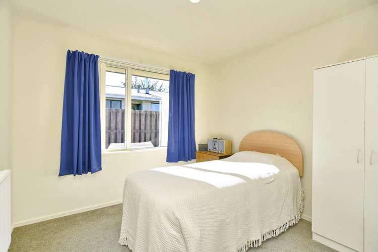 6 Seadown Crescent Amberley_12