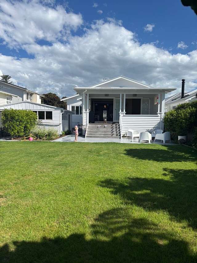 Charming 4BR Family Haven in Mt Albert
