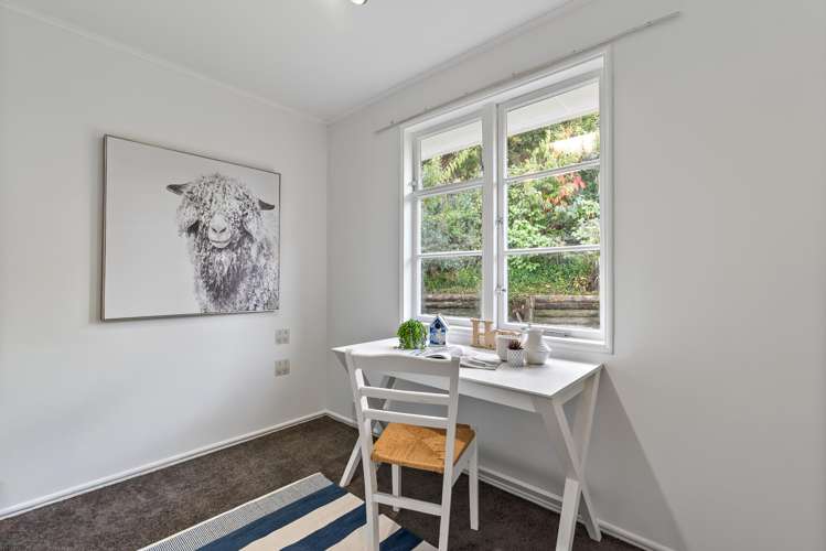 10 Tui Terrace Tawa_16