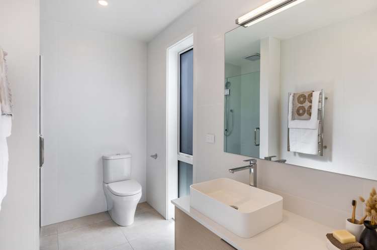 15 Victory Drive Wharewaka_16