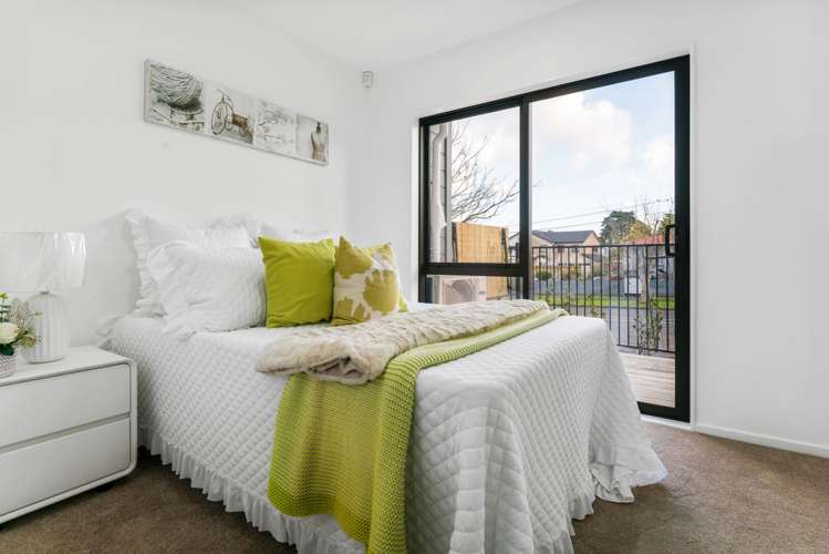 2/2 Hyde Street Manurewa East_6