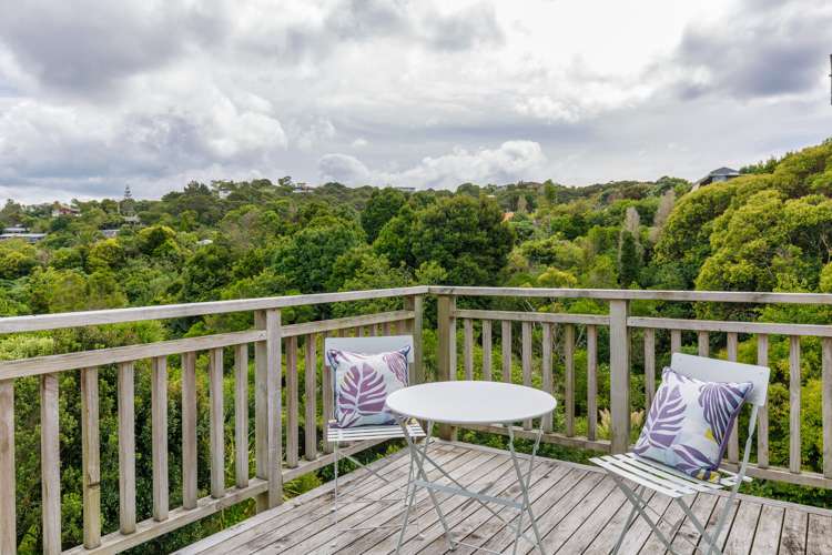 37c Ocean Road Surfdale_3